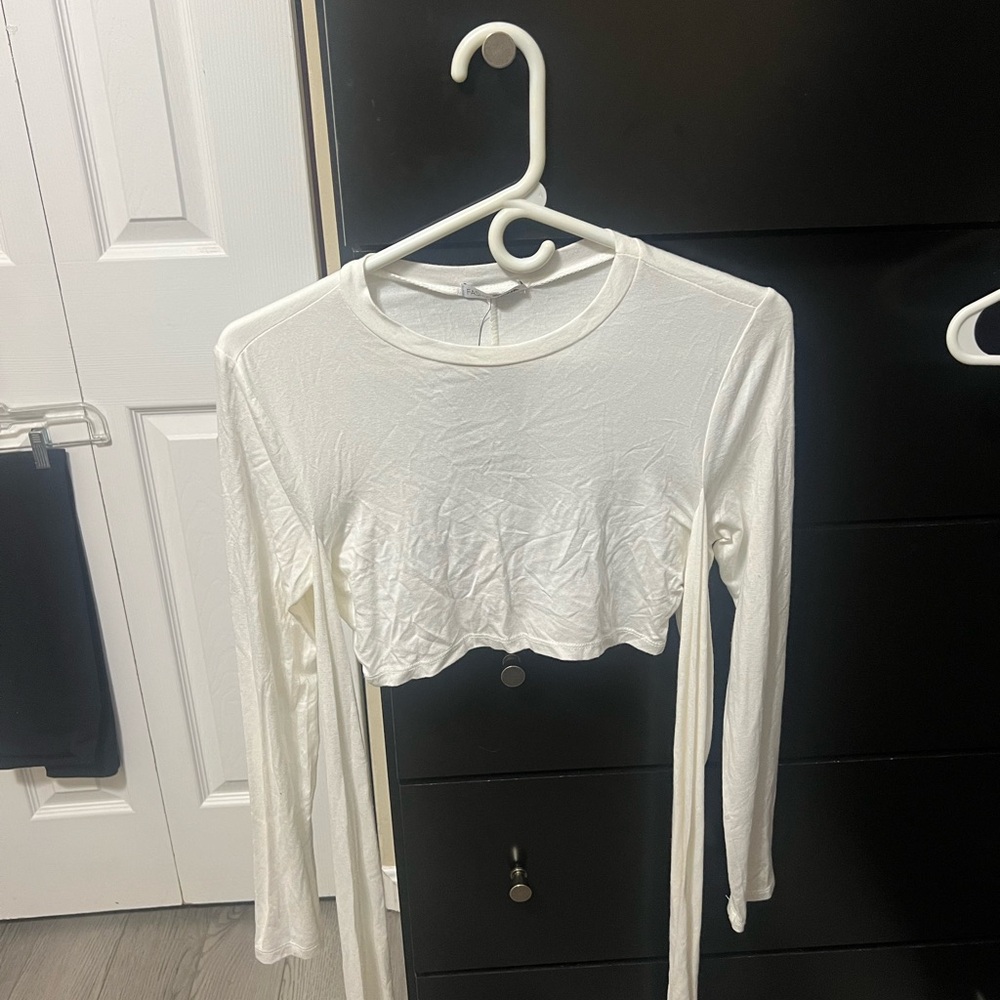 Crop top that ties back, brand new with tags